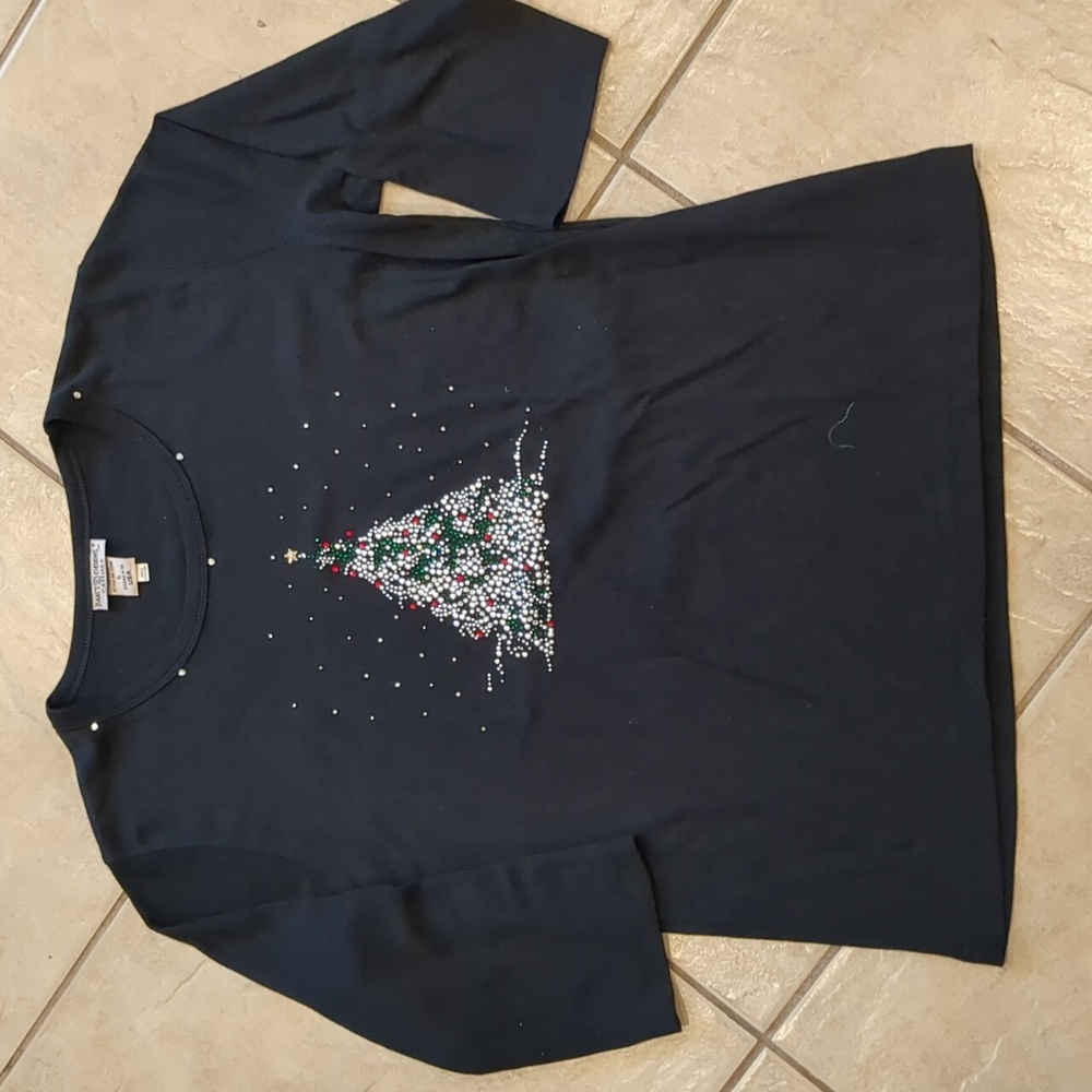 Isaac's Designs Casuals Christmas Top Size Large